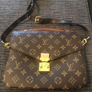 Monogram pochette Métis purse